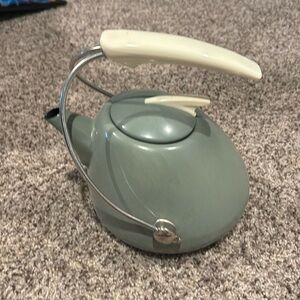 Color wave kettle
